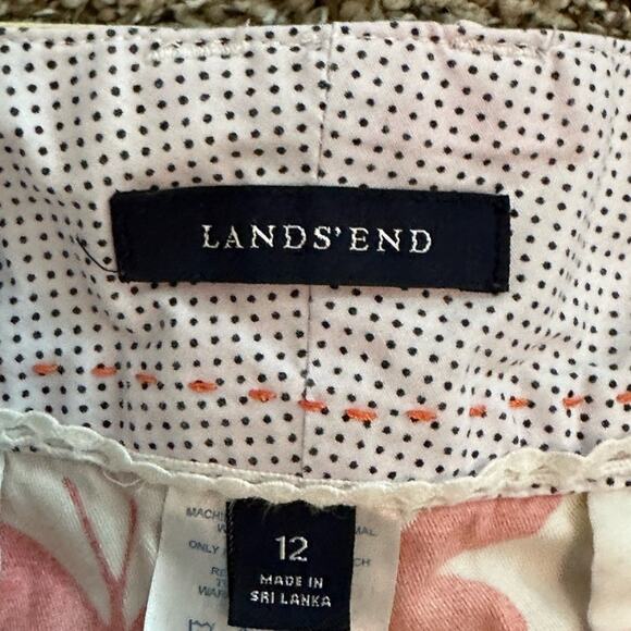 Lands End Women’s Size 12 butterfly print cotton short - Picture 2 of 3